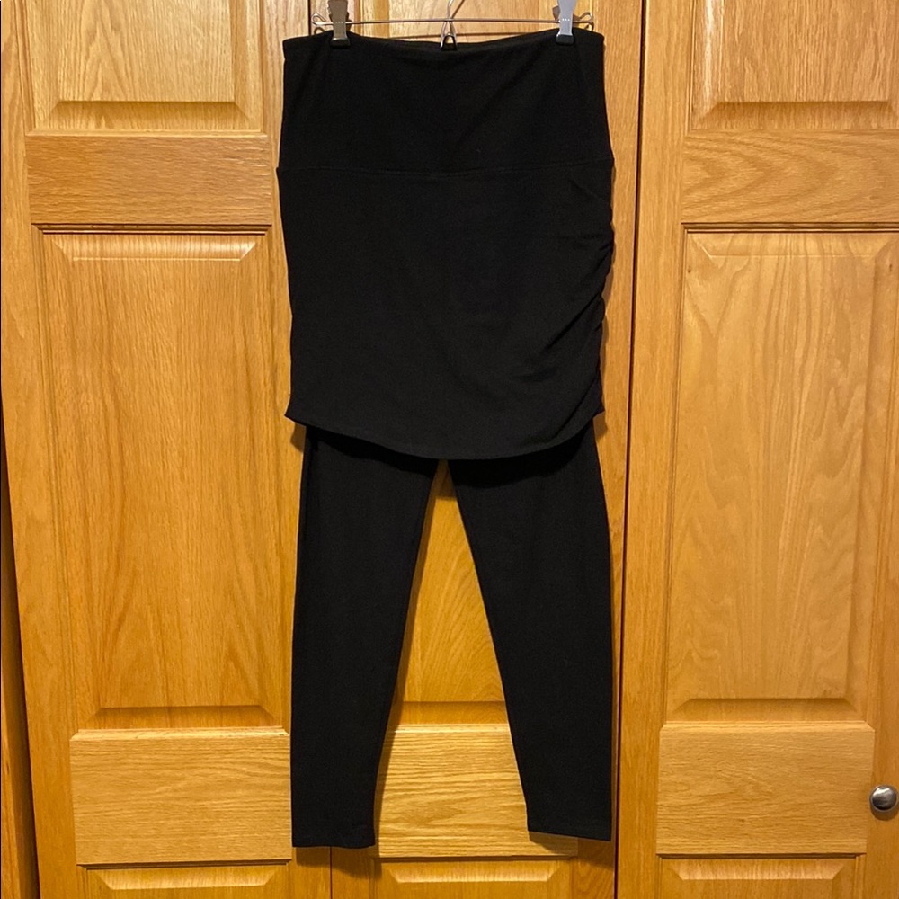 Essential Bodywear black skirted leggings size medium slimming modest